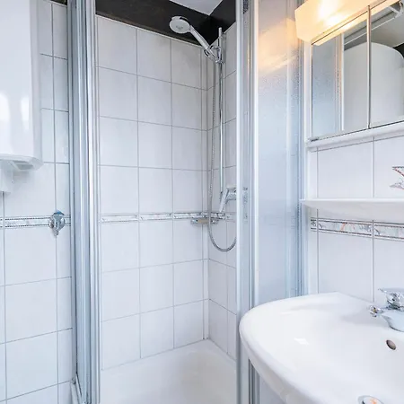 Ferienwohnpark Nurdachhaus Typ 8 Ndw 114 Immenstaad am Bodensee